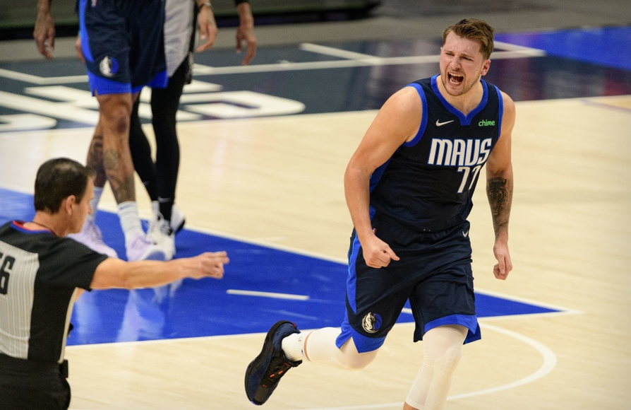  福克斯准三双国王主场力克勇士终结其客场连胜  