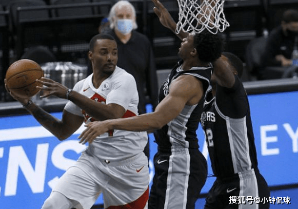  麦科勒姆末节发威开拓者逆转鹈鹕止连败